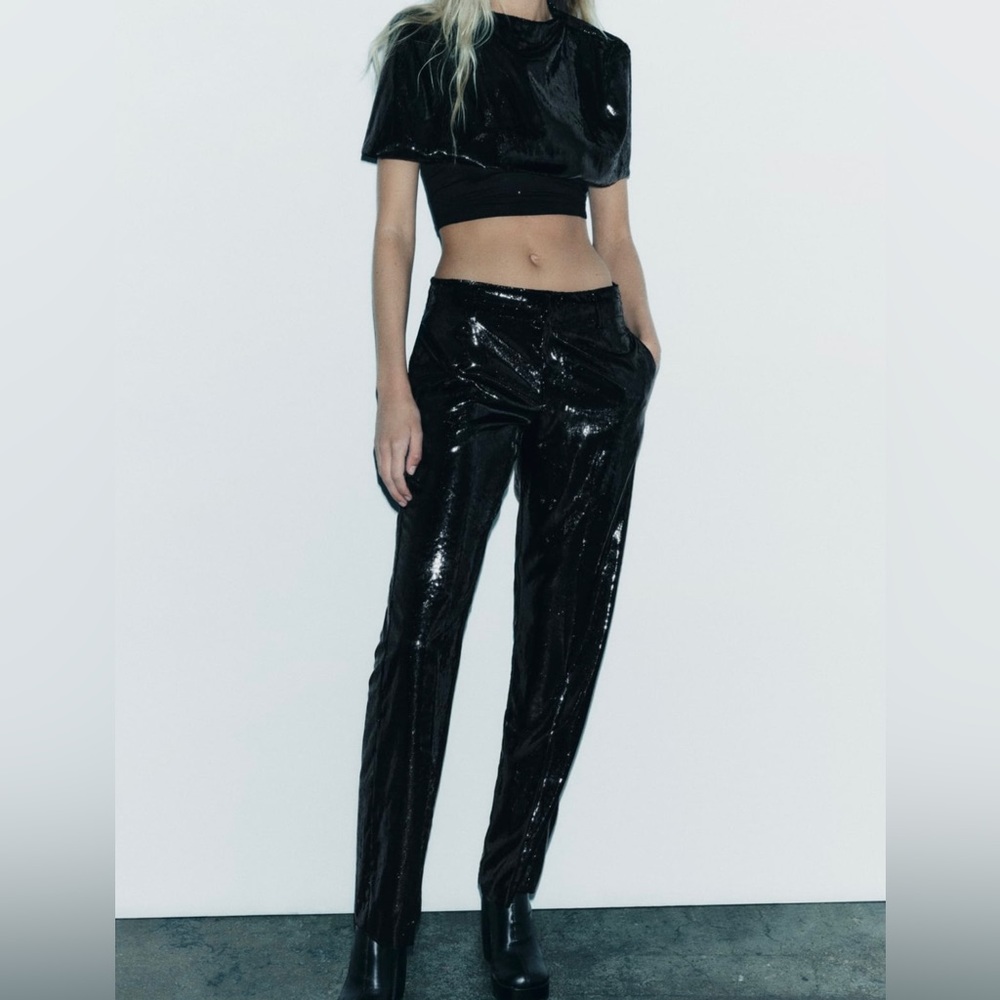 Velvet shiny small pants